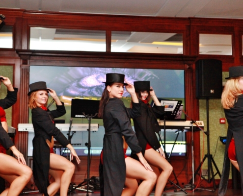 dans cabaret Trupa The Sky Iasi
