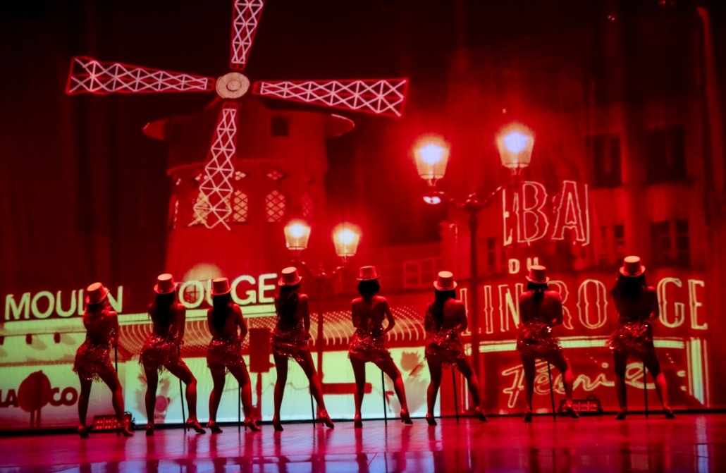 dans cabaret Trupa The Sky IasI