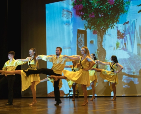 dans grecesc Trupa The Sky Iasi (7) dans grecesc Trupa The Sky Iasi