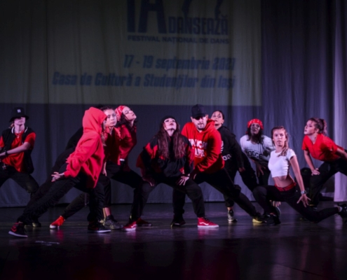 dans modern Trupa The Sky Iasi (26) dans modern Trupa The Sky Iasi