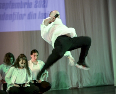 dans modern Trupa The Sky Iasi (27) dans modern Trupa The Sky Iasi