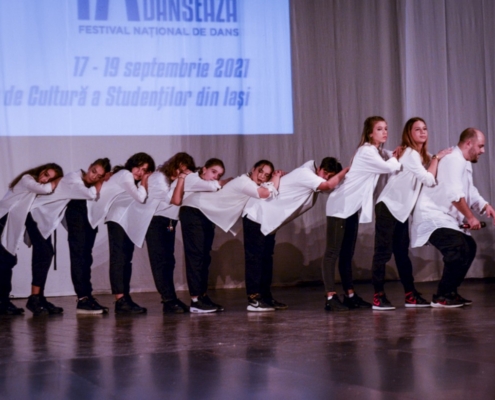 dans modern Trupa The Sky Iasi (28) dans modern Trupa The Sky Iasi
