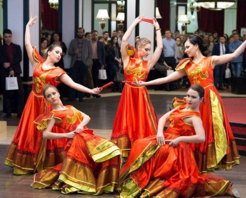 dans spaniol Trupa The Sky Iasi
