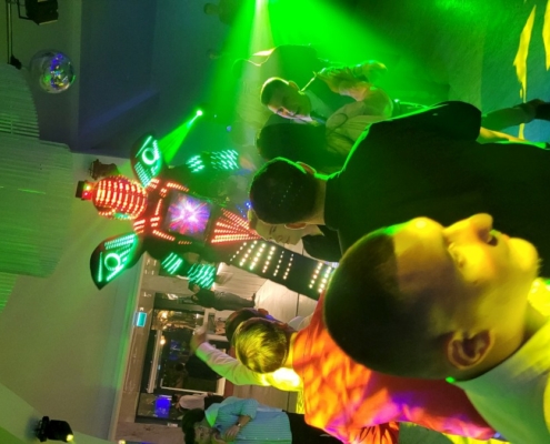 Robot LED pe catalige Trupa The Sky Iasi