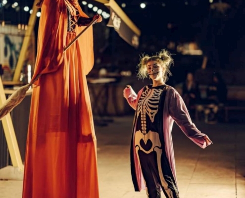 Momente artistice Halloween Trupa The Sky Iasi (30) Momente artistice Halloween Trupa The Sky Iasi
