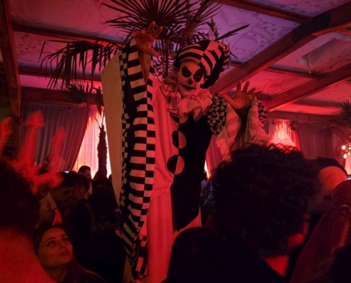 Momente artistice Halloween Trupa The Sky Iasi (41) Momente artistice Halloween Trupa The Sky Iasi