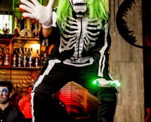 Momente artistice Halloween Trupa The Sky Iasi (8) Momente artistice Halloween Trupa The Sky Iasi